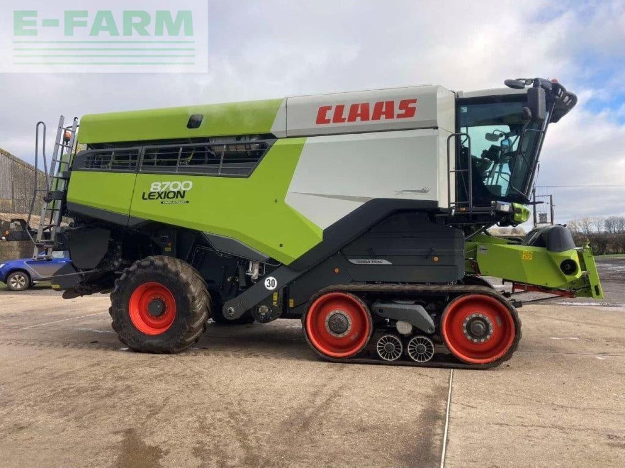 CLAAS LEXION 8700TT - Mähdrescher: das Bild 1 CLAAS LEXION 8700TT - Mähdrescher: das Bild 1