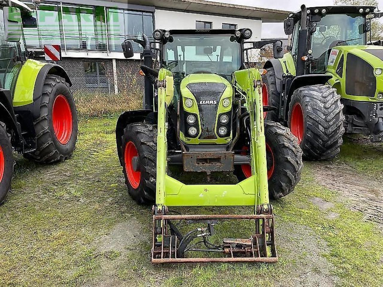 CLAAS arion 420 - Traktor: das Bild 2 CLAAS arion 420 - Traktor: das Bild 2