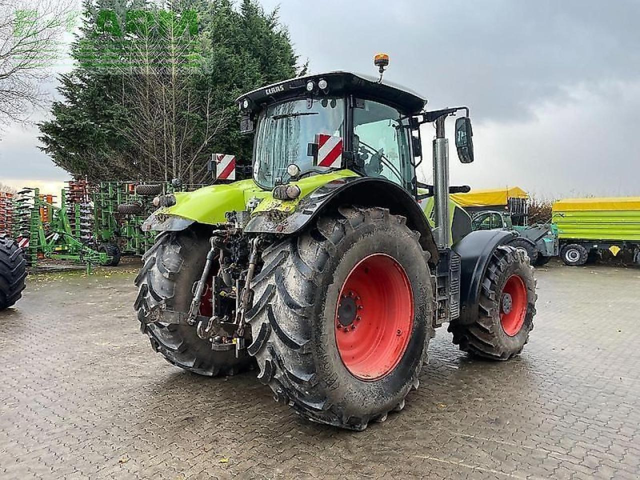 CLAAS axion 870 cmatic cebis CMATIC CEBIS - Traktor: das Bild 4 CLAAS axion 870 cmatic cebis CMATIC CEBIS - Traktor: das Bild 4