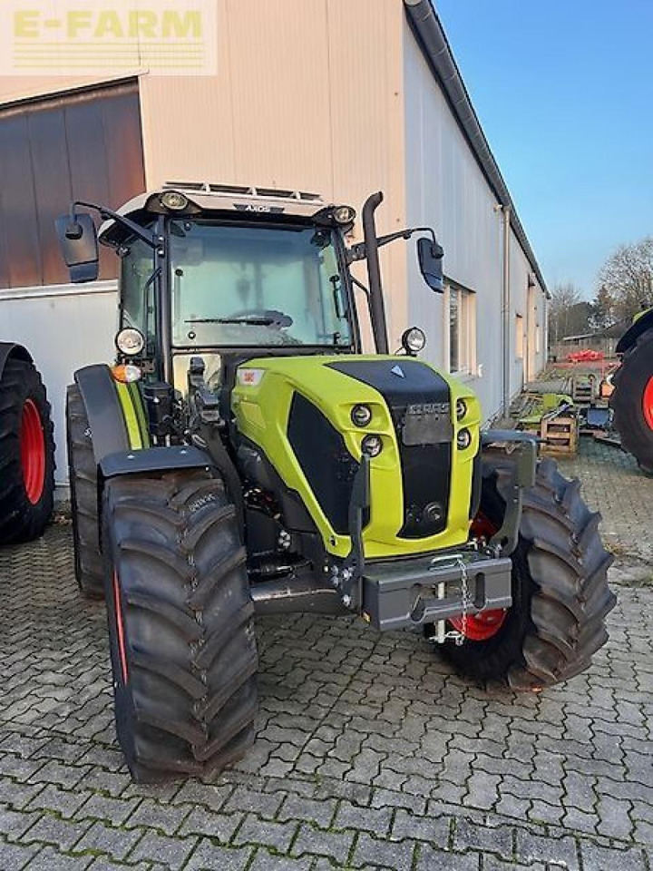 CLAAS axos 240 - Traktor: das Bild 1 CLAAS axos 240 - Traktor: das Bild 1