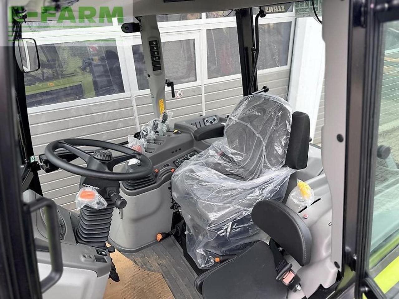 CLAAS axos 240 advanced fl-konsole - Traktor: das Bild 4 CLAAS axos 240 advanced fl-konsole - Traktor: das Bild 4