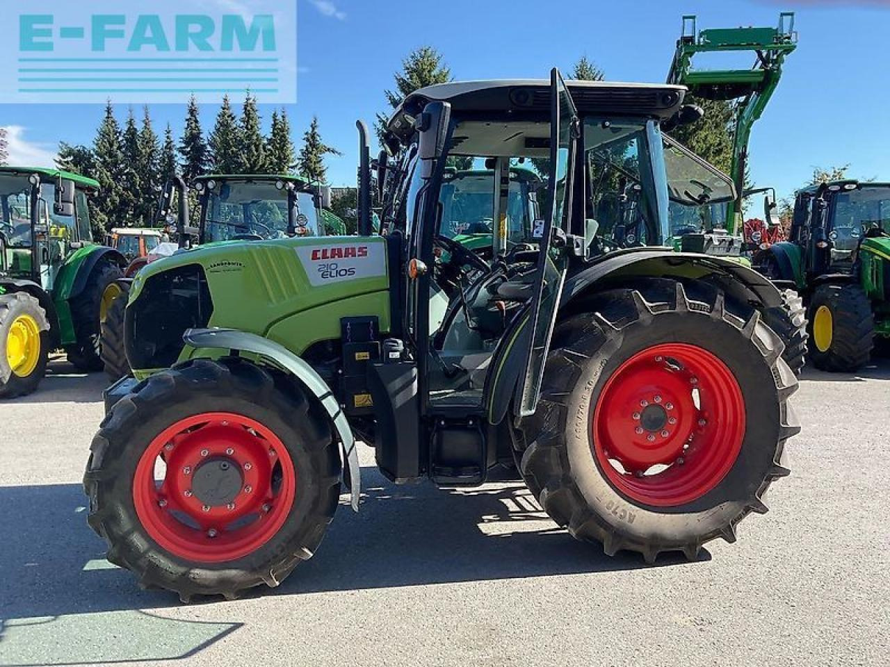 CLAAS elios 210 - Traktor: das Bild 2 CLAAS elios 210 - Traktor: das Bild 2