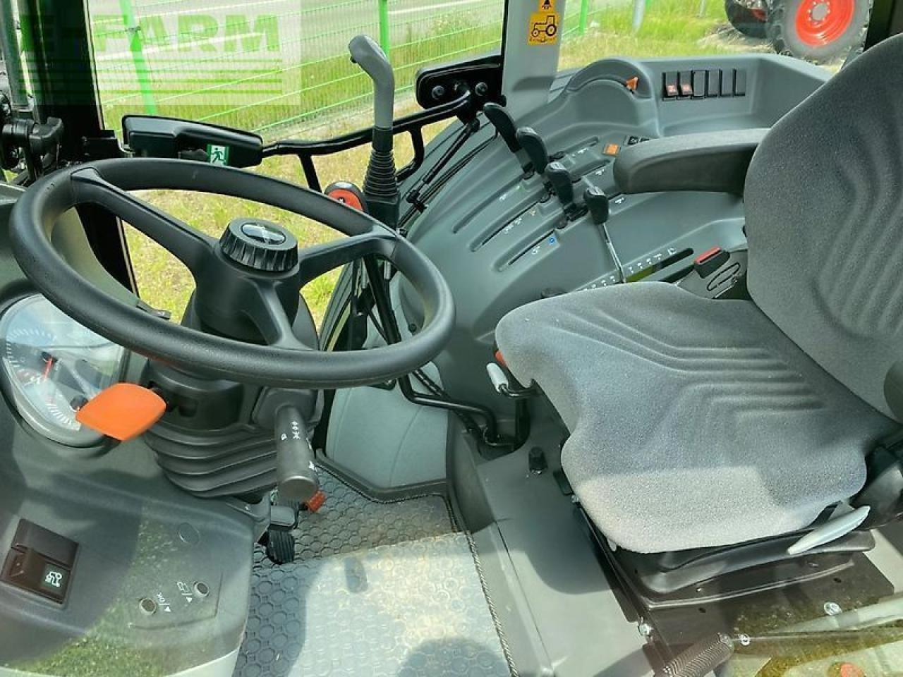 CLAAS elios 210 basic - Traktor: das Bild 4 CLAAS elios 210 basic - Traktor: das Bild 4