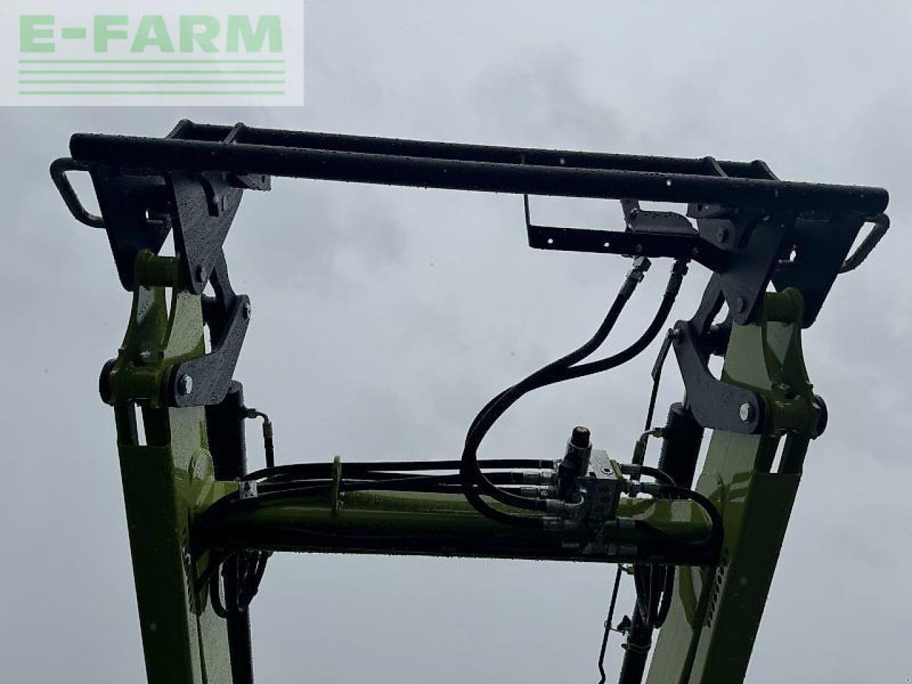 CLAAS elios 210 c inkl. frontlader und klimaanlage - Traktor: das Bild 5 CLAAS elios 210 c inkl. frontlader und klimaanlage - Traktor: das Bild 5