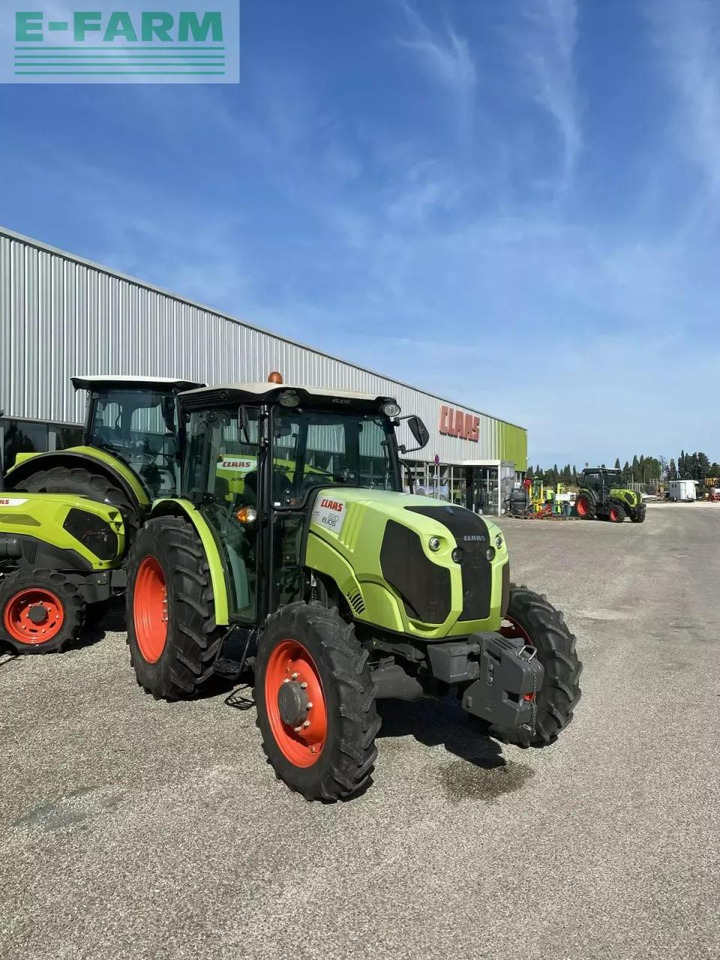 CLAAS elios 220 cabine 4rm - Traktor: das Bild 2 CLAAS elios 220 cabine 4rm - Traktor: das Bild 2