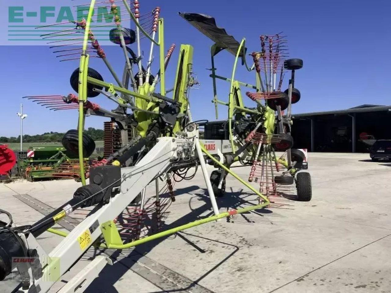 CLAAS liner 1750 - Heuwender/ Wenderechen: das Bild 2 CLAAS liner 1750 - Heuwender/ Wenderechen: das Bild 2