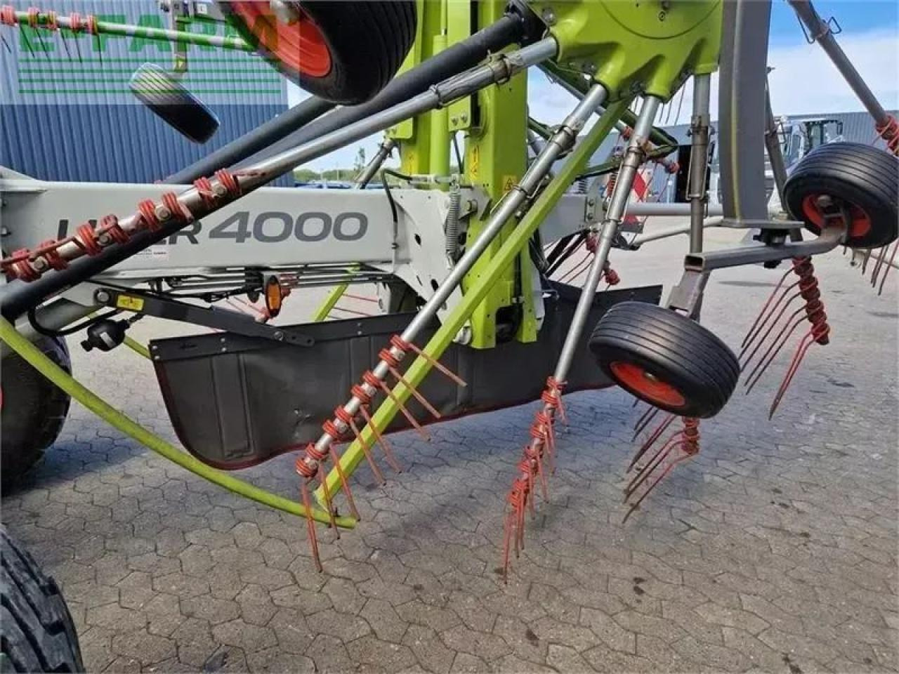 CLAAS liner 4000hhv 1156 timer - Heuwender/ Wenderechen: das Bild 4 CLAAS liner 4000hhv 1156 timer - Heuwender/ Wenderechen: das Bild 4