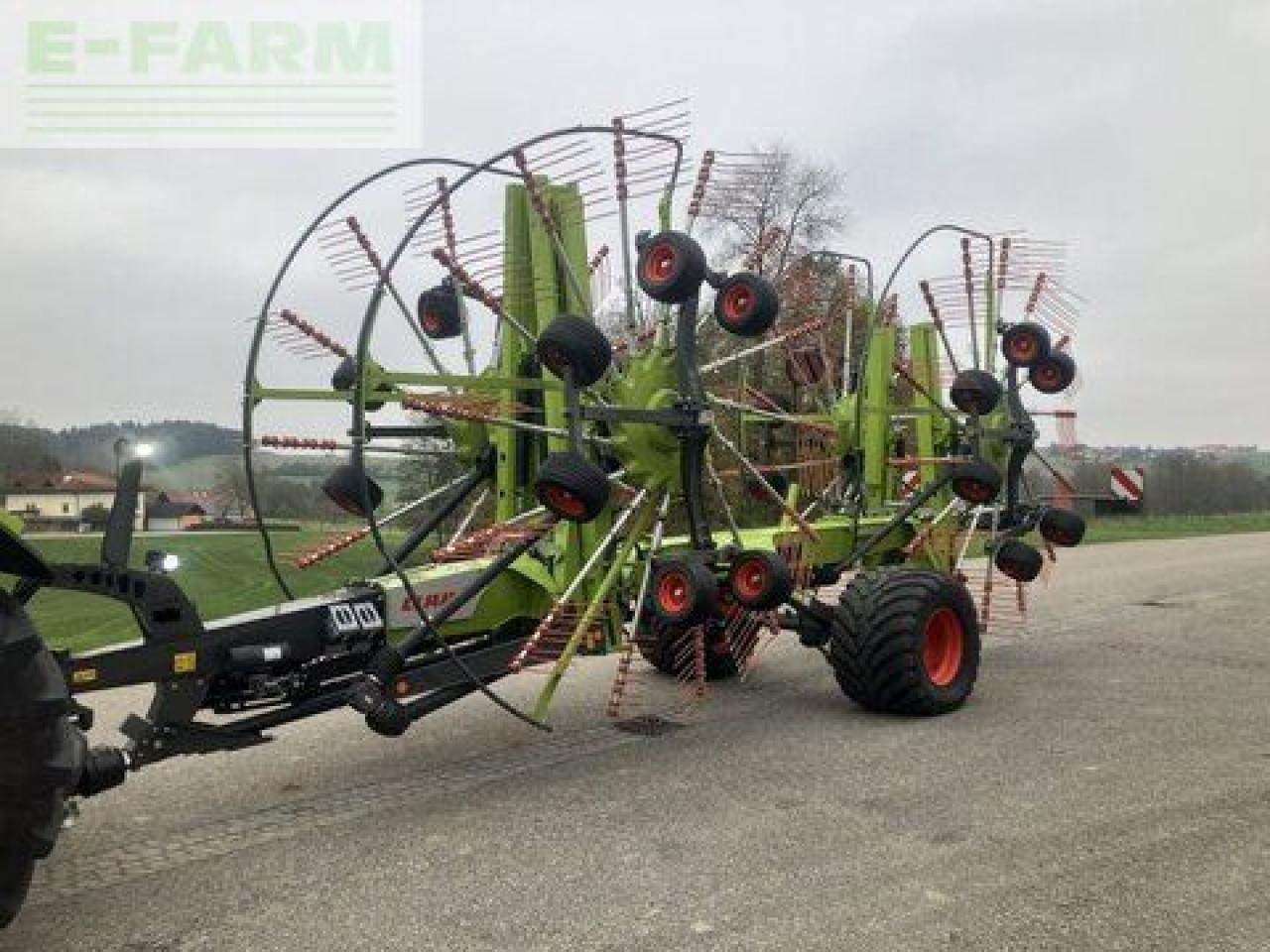 CLAAS liner 4900 business - Heuwender/ Wenderechen: das Bild 1 CLAAS liner 4900 business - Heuwender/ Wenderechen: das Bild 1
