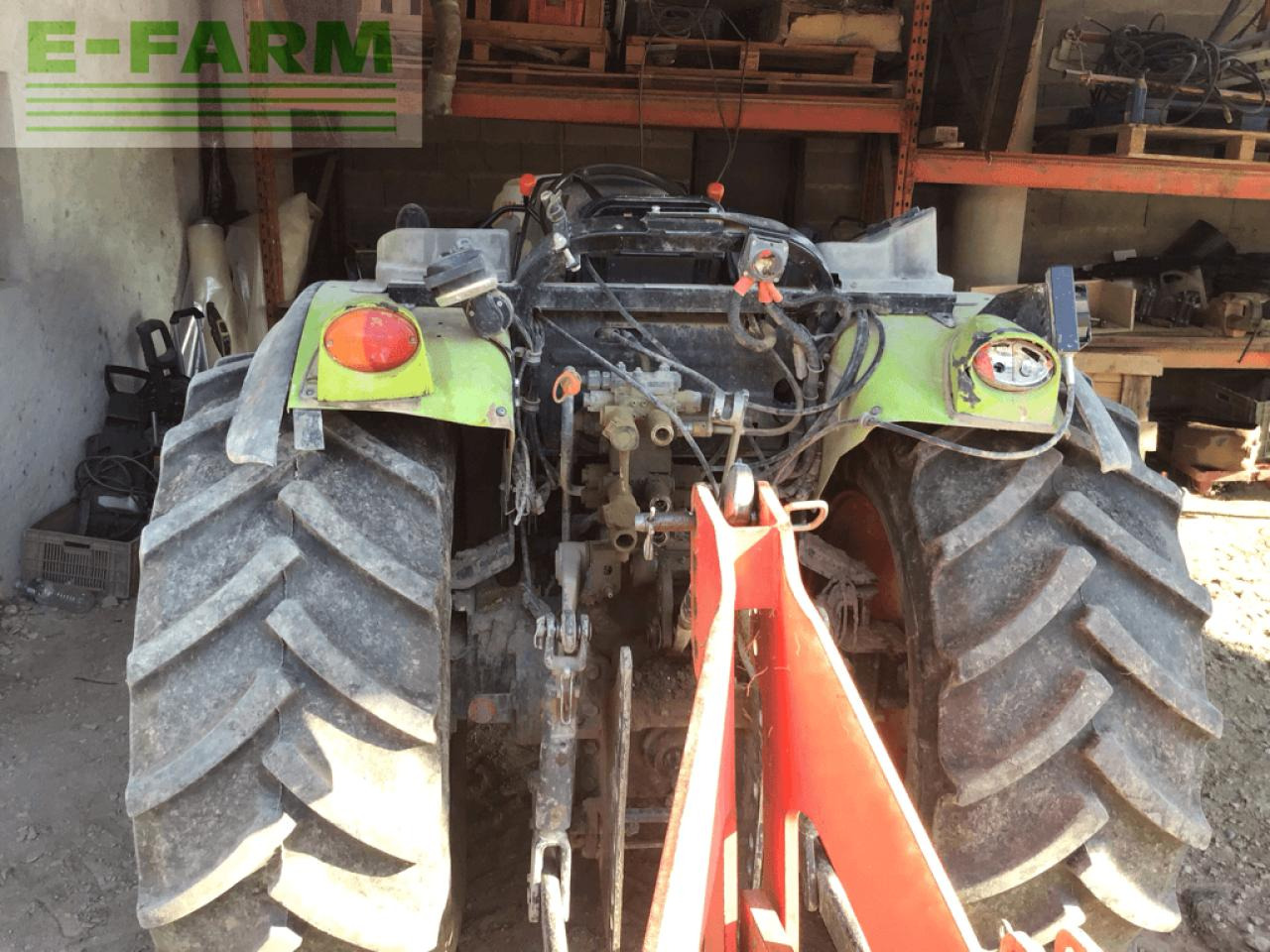 Traktor CLAAS nexos 240 f arceau F: das Bild 8
