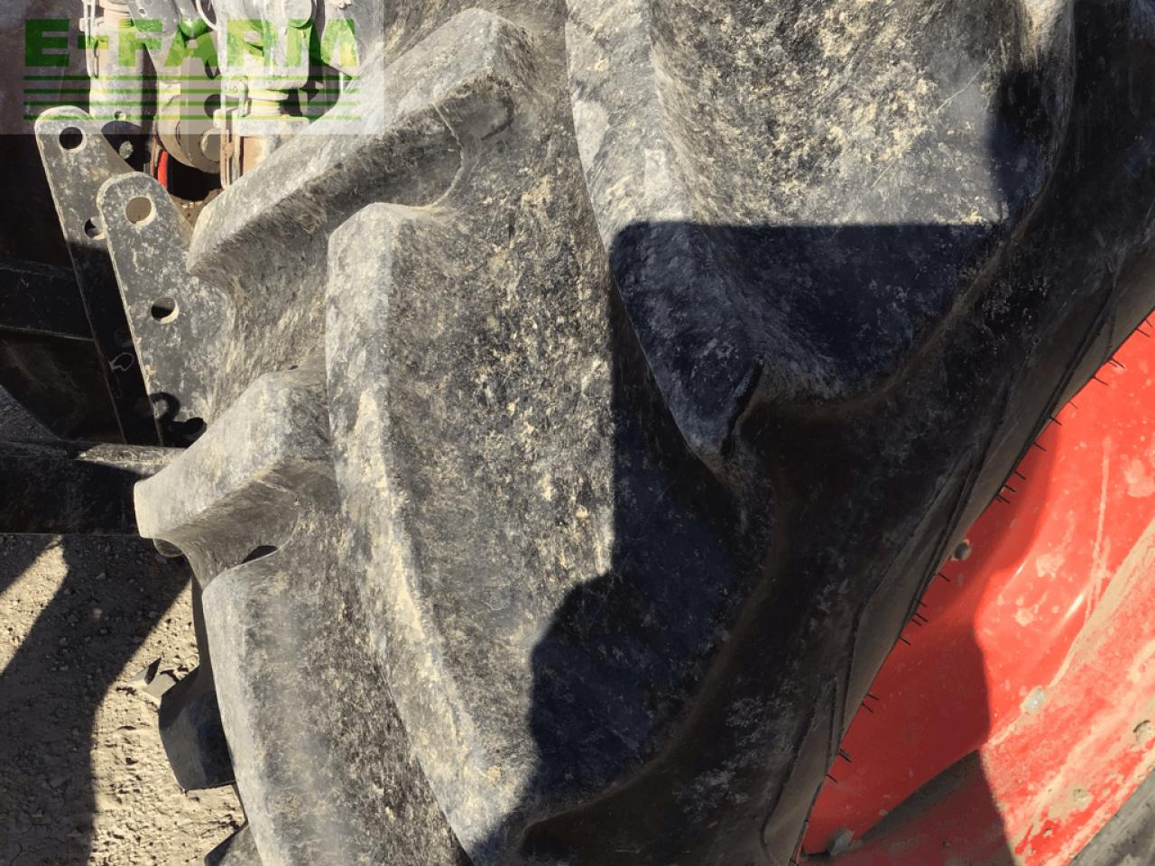 Traktor CLAAS nexos 240 f arceau F: das Bild 9