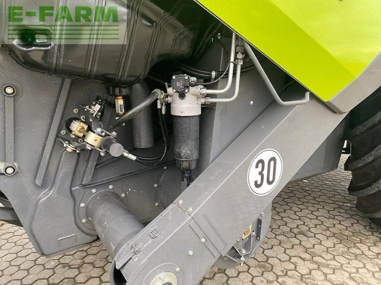 Mähdrescher CLAAS trion 530 mit vario 680: das Bild 7