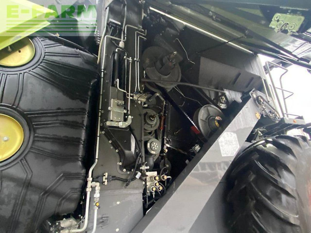 Mähdrescher CLAAS trion 650 mit vario 770: das Bild 8