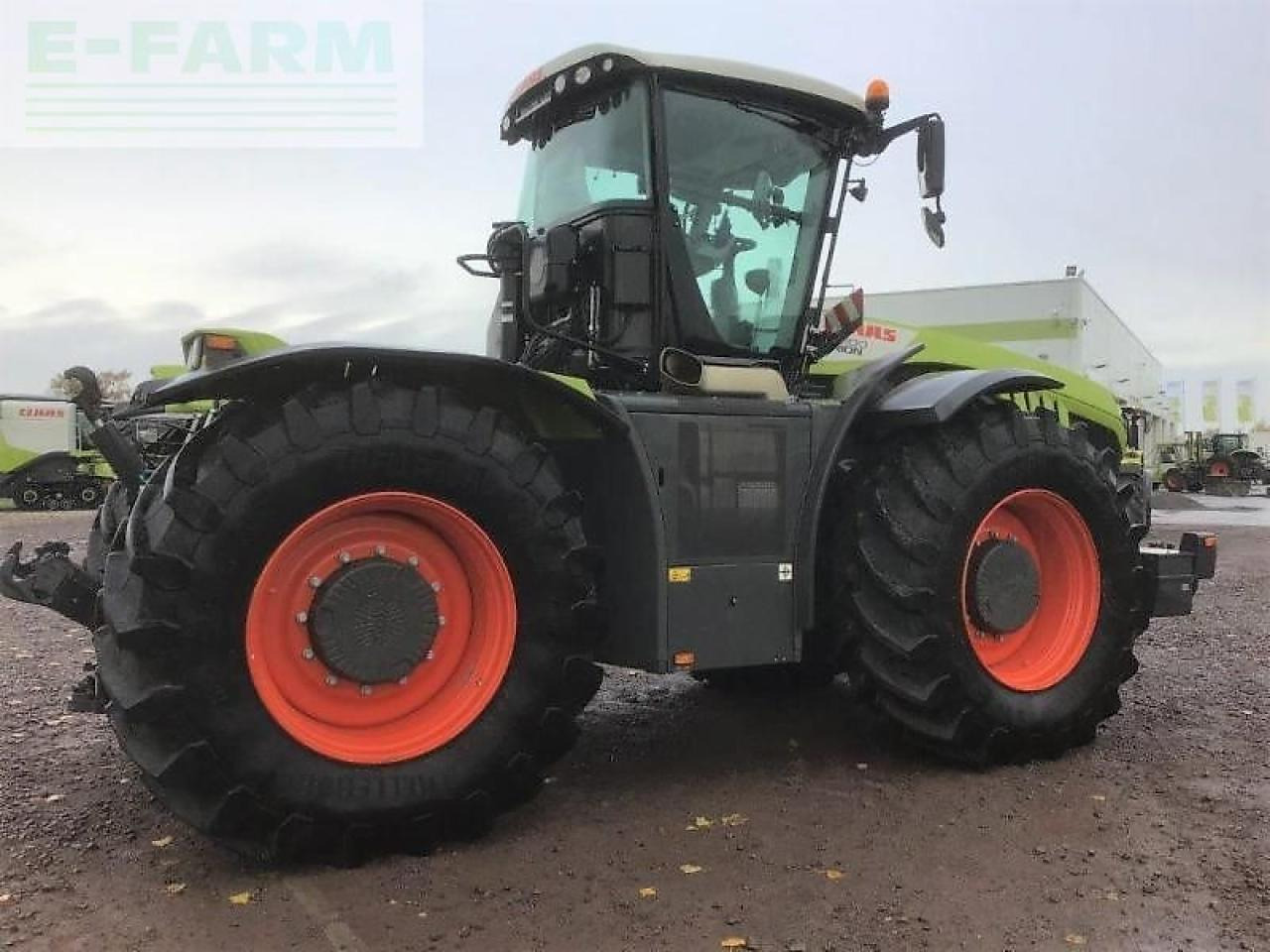CLAAS xerion 4200 trac vc TRAC VC - Traktor: das Bild 5 CLAAS xerion 4200 trac vc TRAC VC - Traktor: das Bild 5