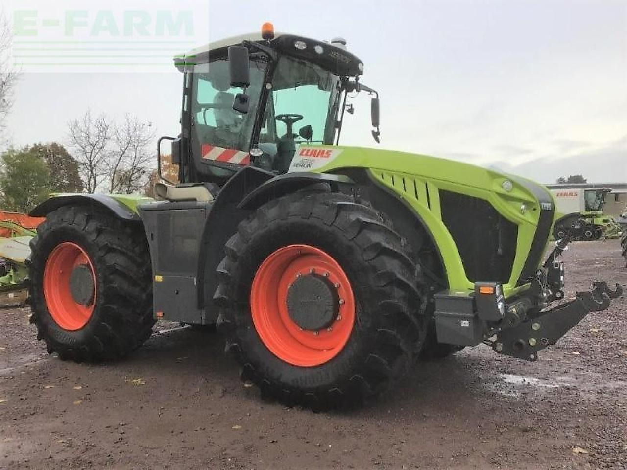CLAAS xerion 4200 trac vc TRAC VC - Traktor: das Bild 4 CLAAS xerion 4200 trac vc TRAC VC - Traktor: das Bild 4