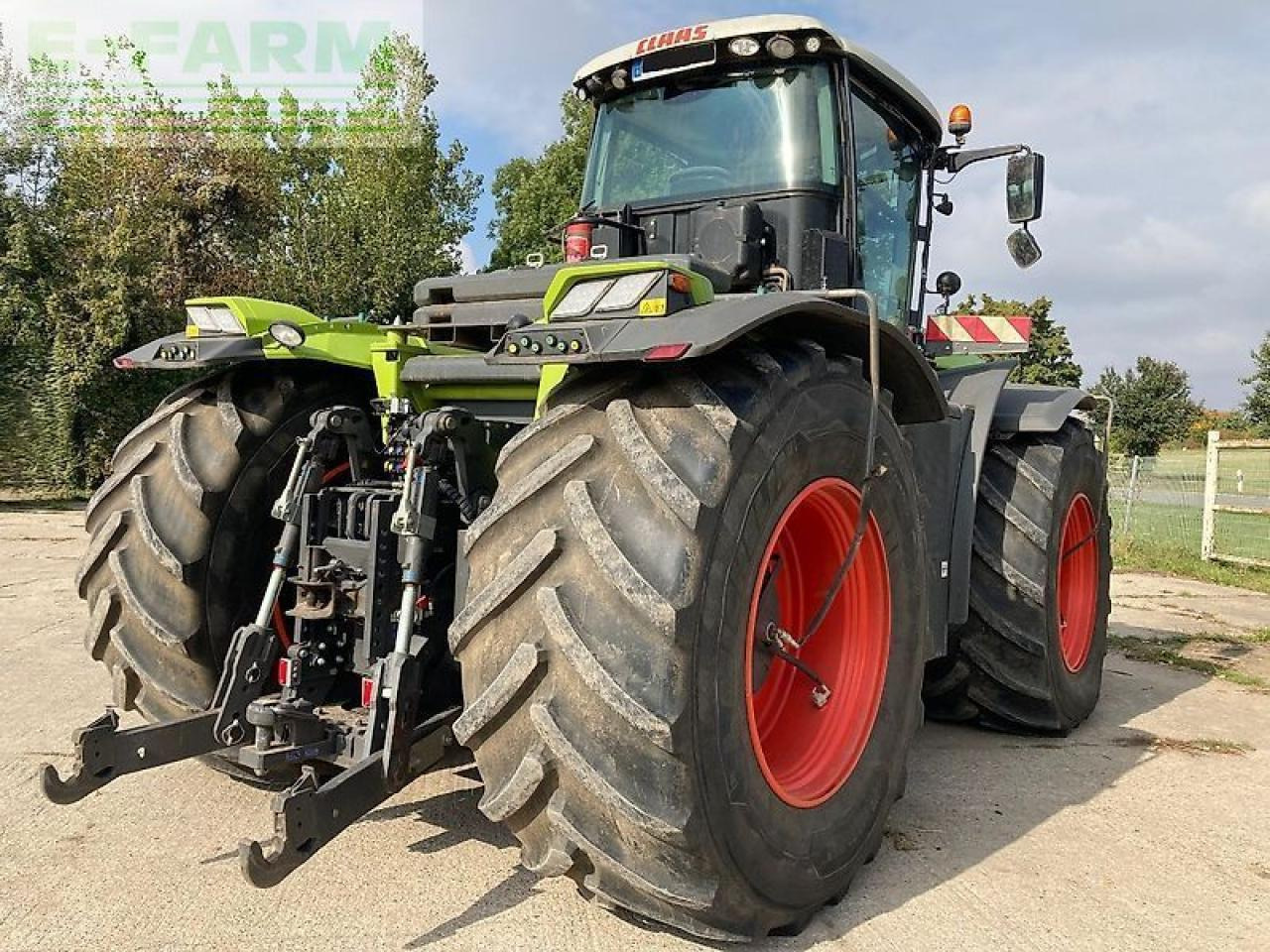 CLAAS xerion 5000 trac TRAC - Traktor: das Bild 3 CLAAS xerion 5000 trac TRAC - Traktor: das Bild 3