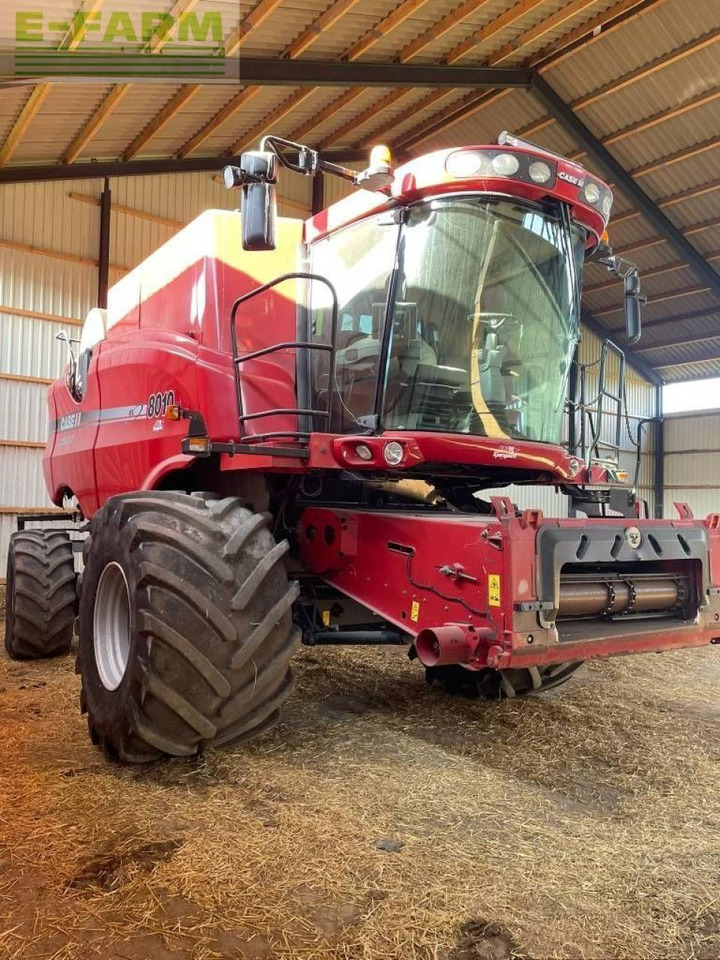 Case-IH 8010 - Mähdrescher: das Bild 2 Case-IH 8010 - Mähdrescher: das Bild 2
