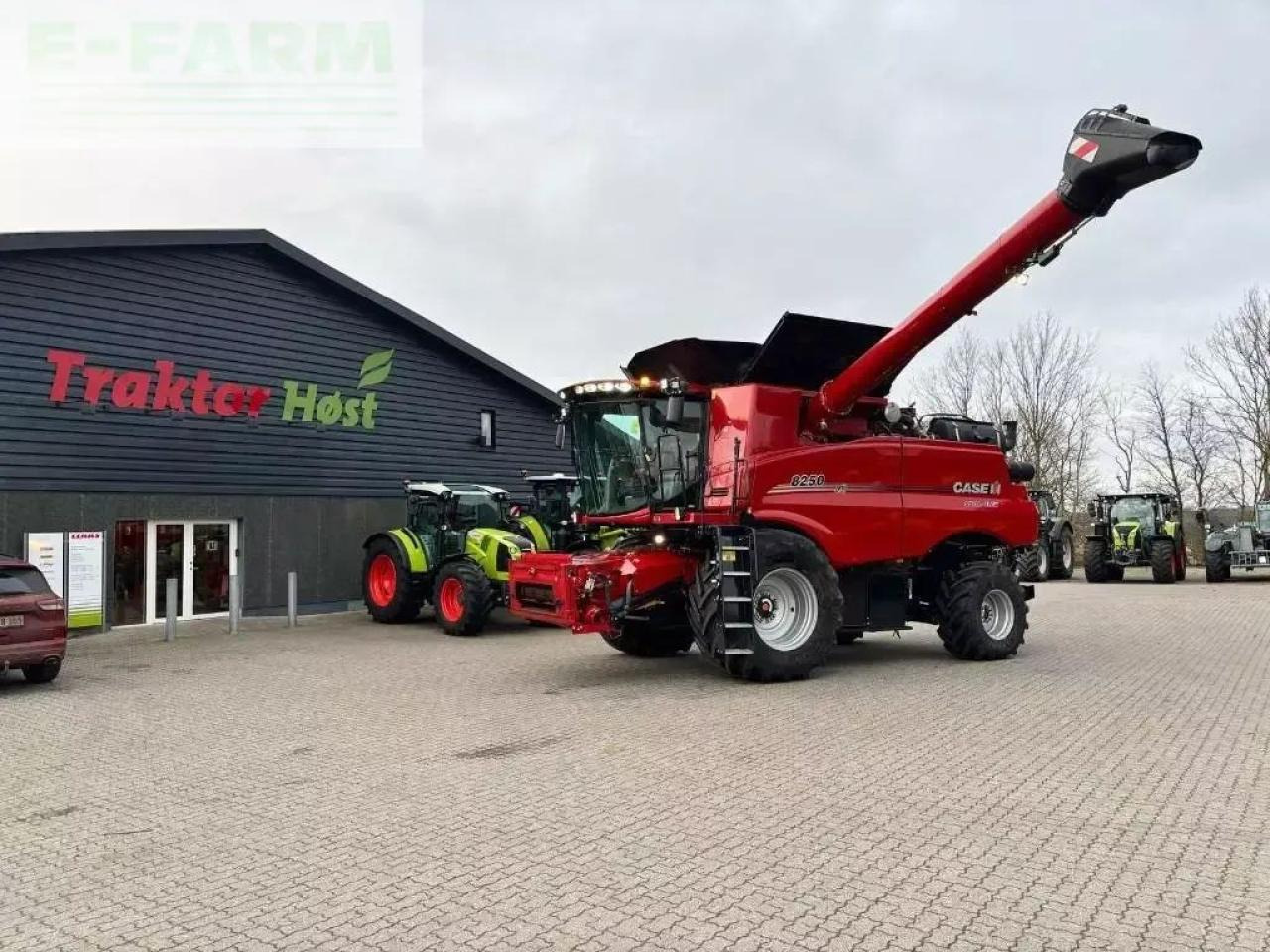 Case-IH axial flow 8250 - Mähdrescher: das Bild 1 Case-IH axial flow 8250 - Mähdrescher: das Bild 1