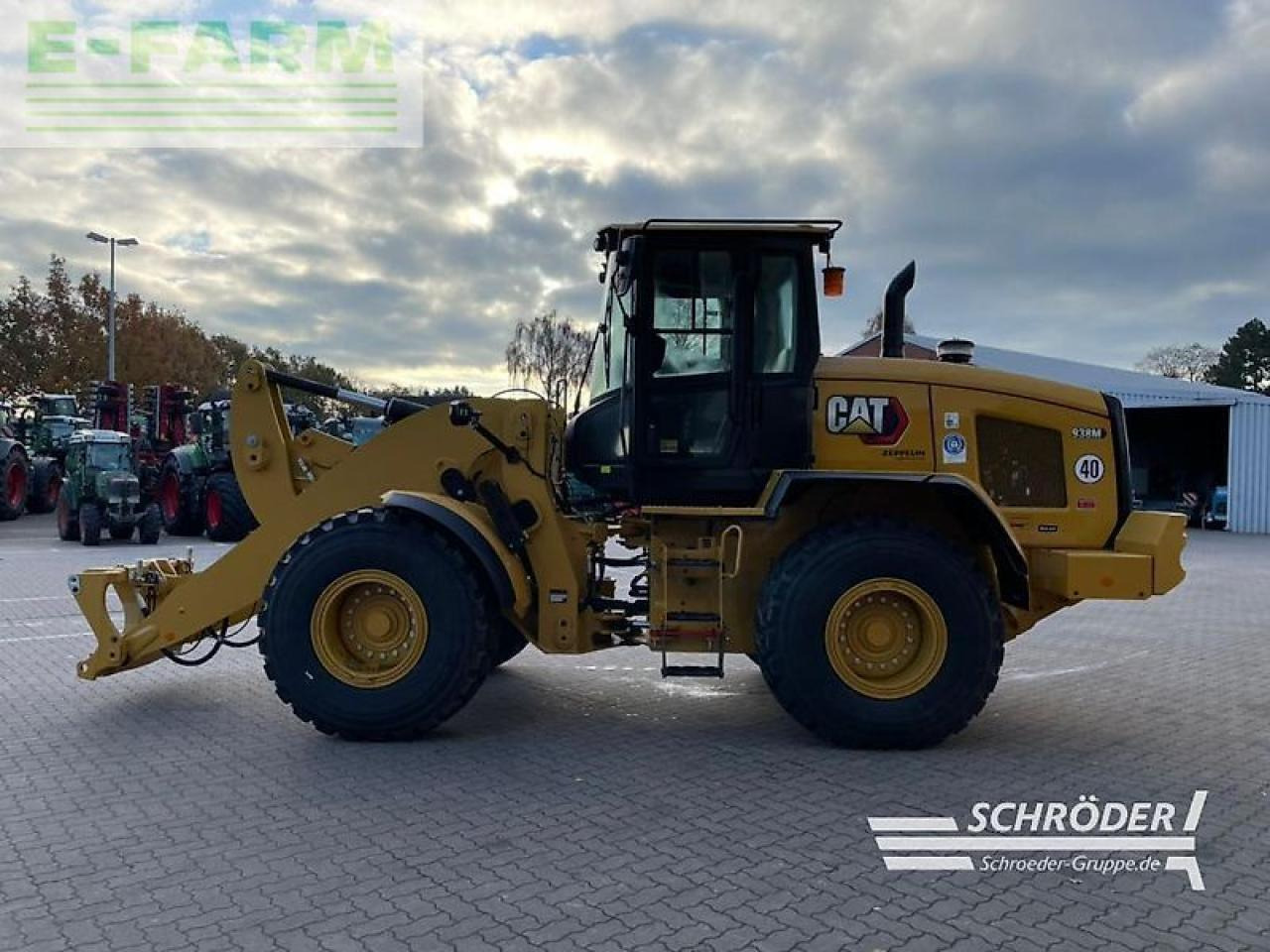 Caterpillar 938 hl - Minibagger: das Bild 4 Caterpillar 938 hl - Minibagger: das Bild 4