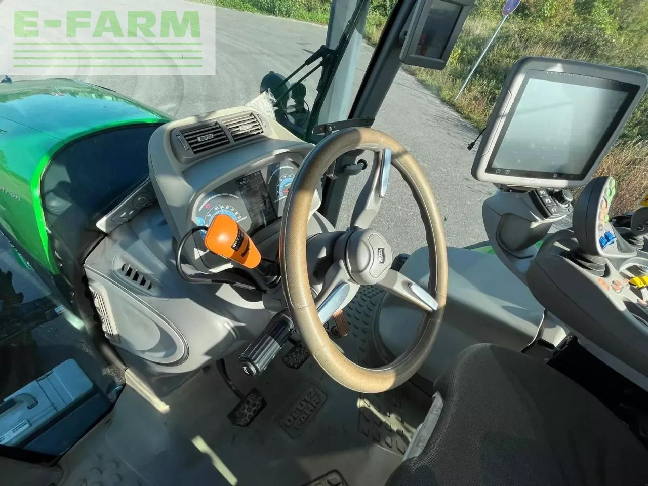 Deutz-Fahr agrotron 6215 ttv TTV - Traktor: das Bild 2 Deutz-Fahr agrotron 6215 ttv TTV - Traktor: das Bild 2