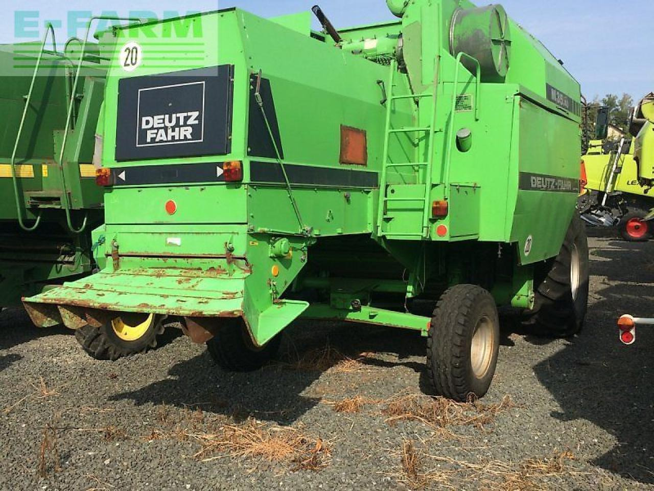 Deutz-Fahr m 35.40 - Ernteforsatz für Häcksler: das Bild 4 Deutz-Fahr m 35.40 - Ernteforsatz für Häcksler: das Bild 4