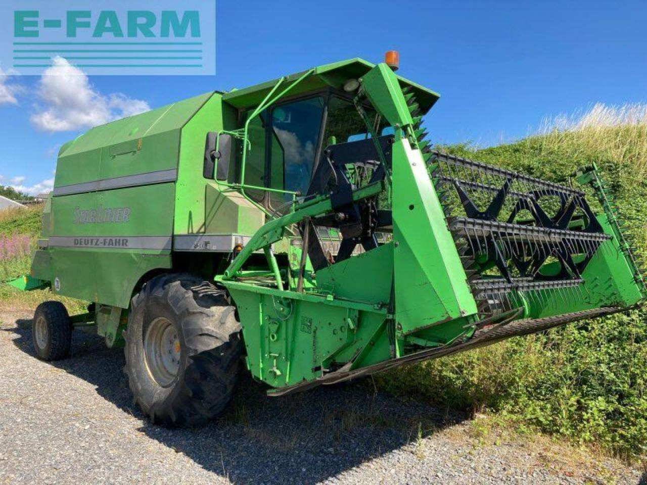 Deutz-Fahr starliner 4045 h - Mähdrescher: das Bild 1 Deutz-Fahr starliner 4045 h - Mähdrescher: das Bild 1
