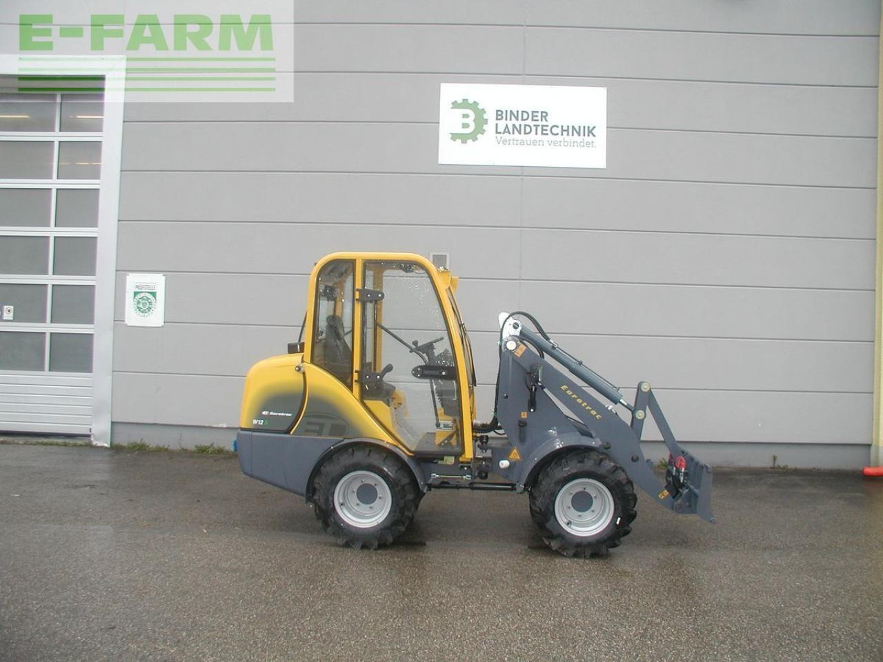 Eurotrac 820 / w12-cs2 - Minibagger: das Bild 2 Eurotrac 820 / w12-cs2 - Minibagger: das Bild 2