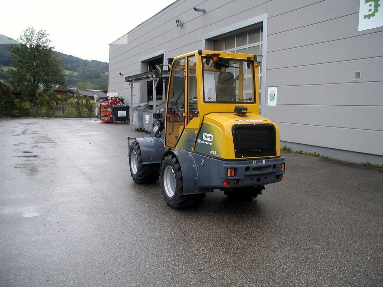 Eurotrac 850 / w13-cf hoflader - Minibagger: das Bild 4 Eurotrac 850 / w13-cf hoflader - Minibagger: das Bild 4