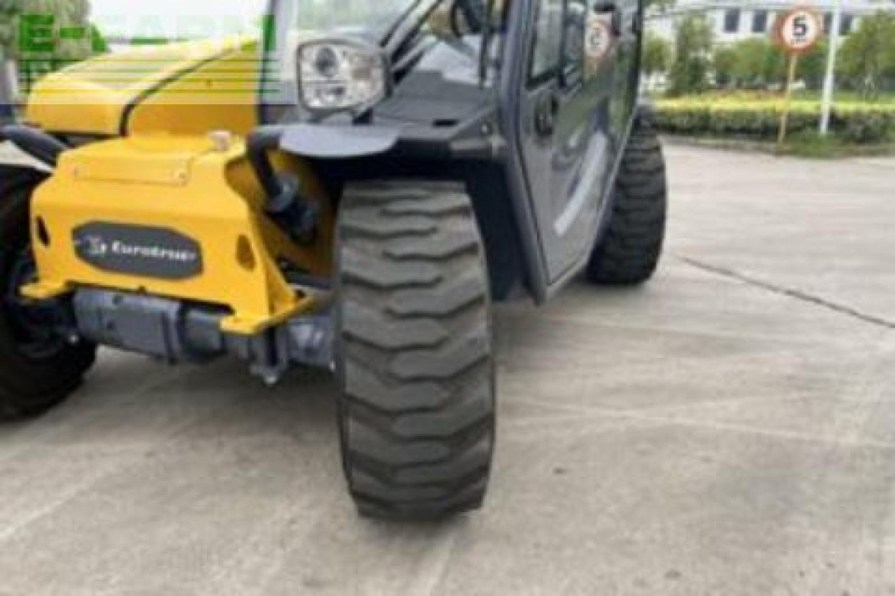 Eurotrac th 25.6 - Minibagger: das Bild 3 Eurotrac th 25.6 - Minibagger: das Bild 3