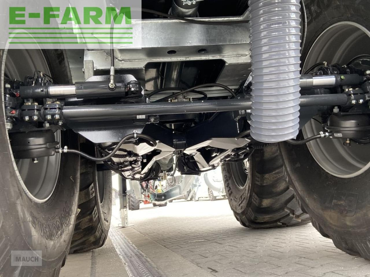 Güllefass Farmtech polycis 1400 + schleppschuhverteiler condor 15.0: das Bild 9 Güllefass Farmtech polycis 1400 + schleppschuhverteiler condor 15.0: das Bild 9