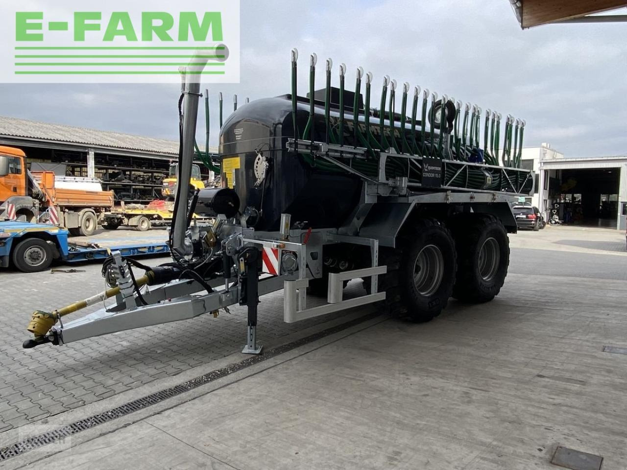 Farmtech polycis 1400 + schleppschuhverteiler condor 15.0 - Güllefass: das Bild 3 Farmtech polycis 1400 + schleppschuhverteiler condor 15.0 - Güllefass: das Bild 3