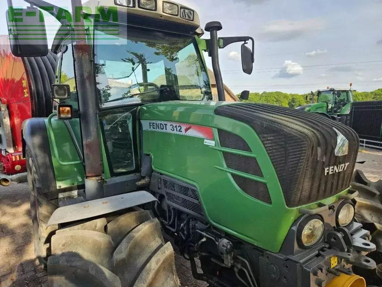 Fendt 312 vario ( 310 311 313 ) - Traktor: das Bild 4 Fendt 312 vario ( 310 311 313 ) - Traktor: das Bild 4