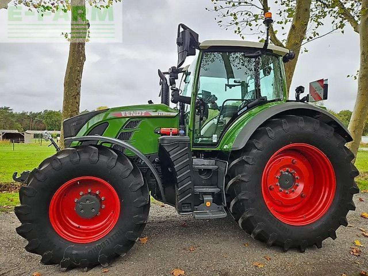 Fendt 718 gen6 power plus rtk sett.2 nieuw (720 722 724) - Traktor: das Bild 3 Fendt 718 gen6 power plus rtk sett.2 nieuw (720 722 724) - Traktor: das Bild 3