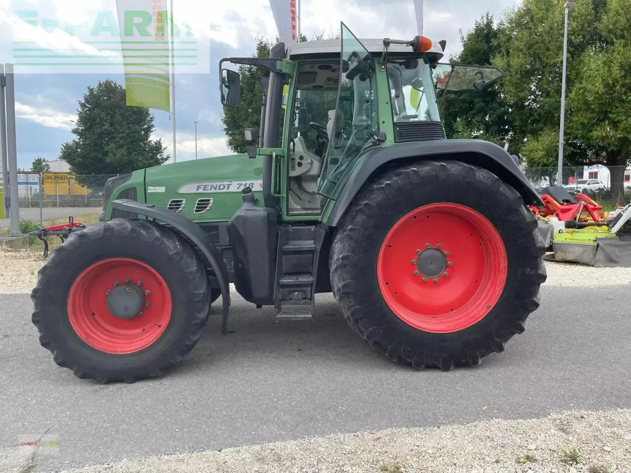 Fendt 718 vario preisreduziert - Traktor: das Bild 3 Fendt 718 vario preisreduziert - Traktor: das Bild 3