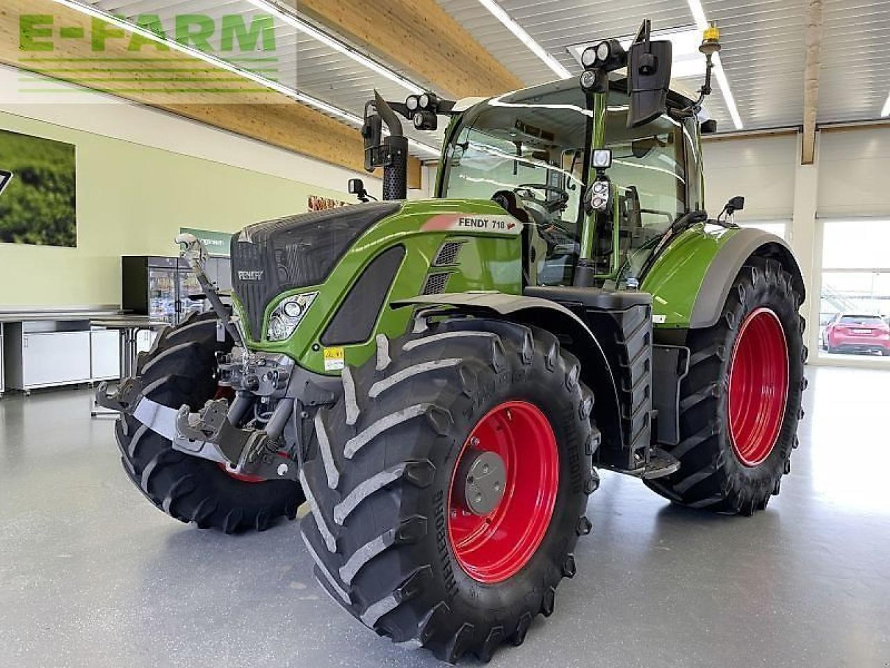 Fendt 718 vario s4 profi plus ProfiPlus - Traktor: das Bild 1 Fendt 718 vario s4 profi plus ProfiPlus - Traktor: das Bild 1