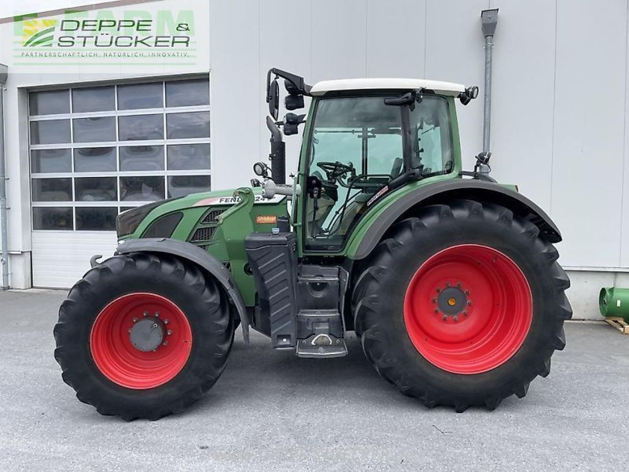 Traktor Fendt 724 profi plus: das Bild 15