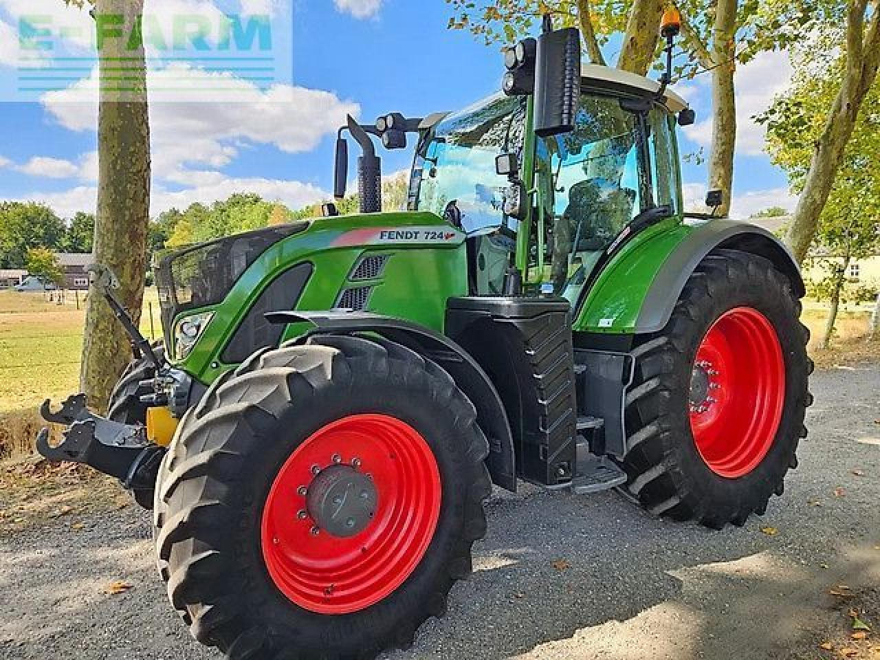 Fendt 724 s4 profi plus (718 720 722 ) - Traktor: das Bild 1 Fendt 724 s4 profi plus (718 720 722 ) - Traktor: das Bild 1