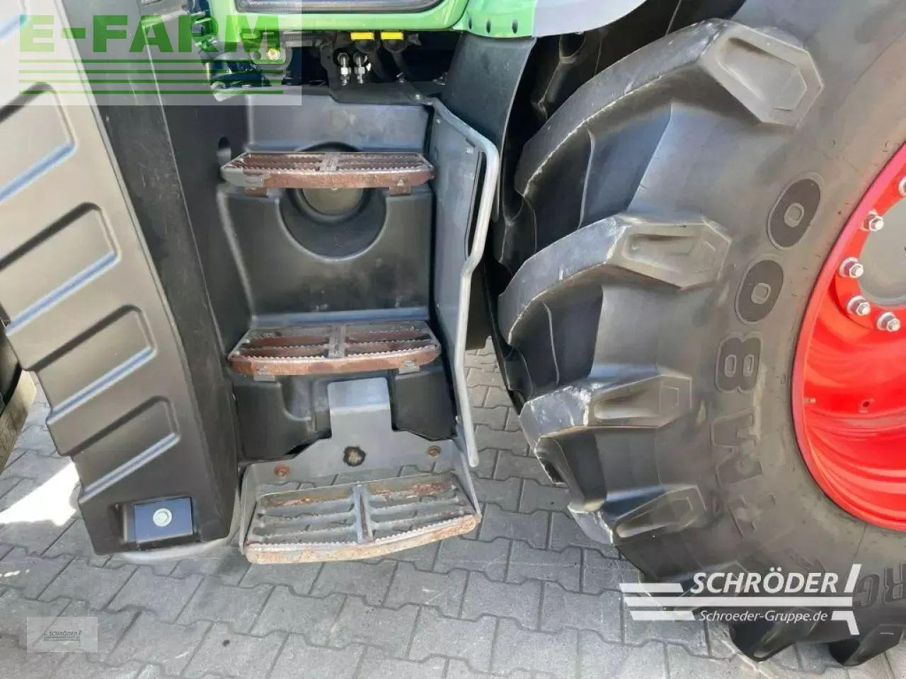 Traktor Fendt 724 vario s4 profi plus ProfiPlus: das Bild 21