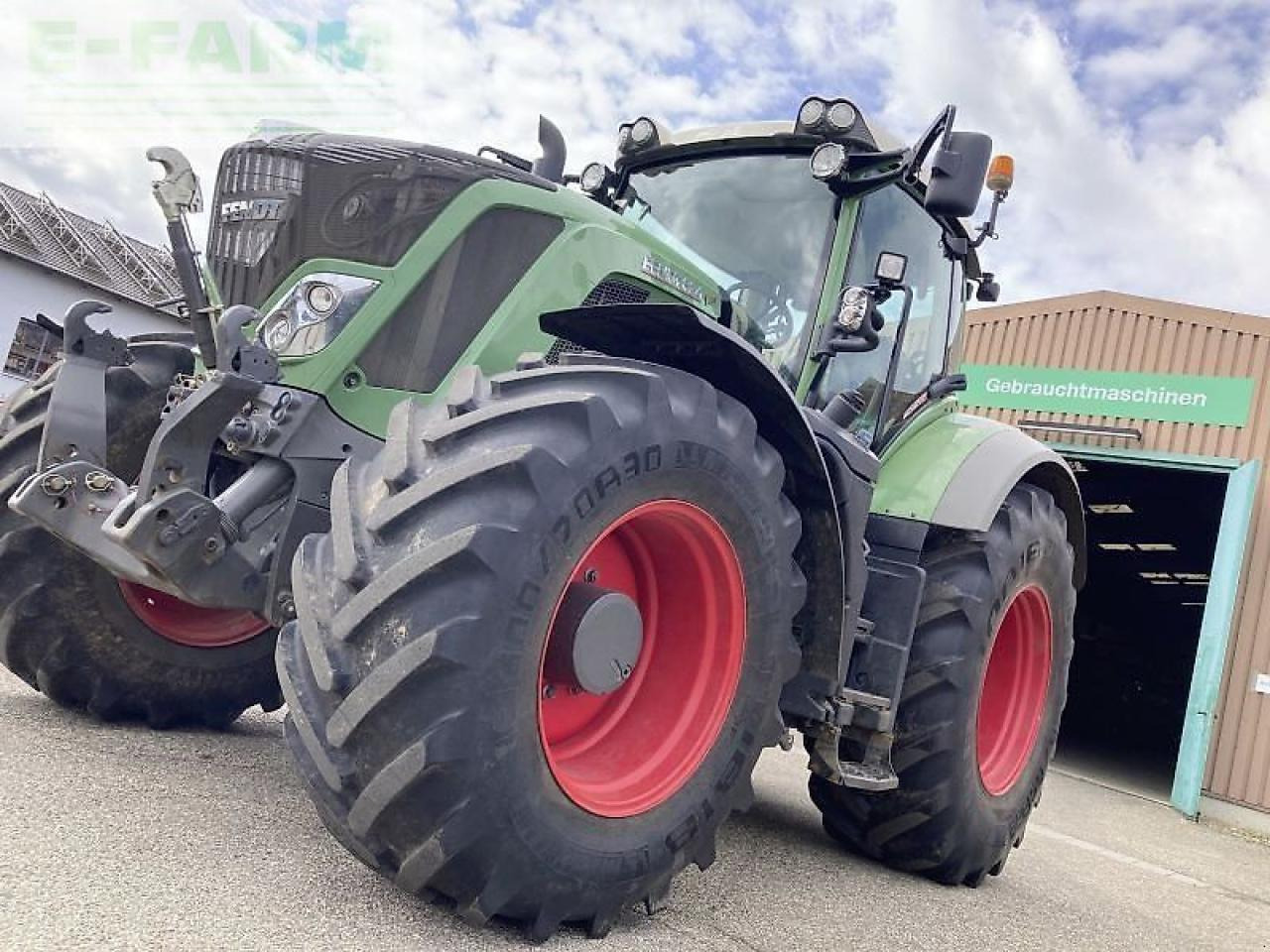 Fendt 824 vario s4 profi plus ProfiPlus - Traktor: das Bild 1 Fendt 824 vario s4 profi plus ProfiPlus - Traktor: das Bild 1