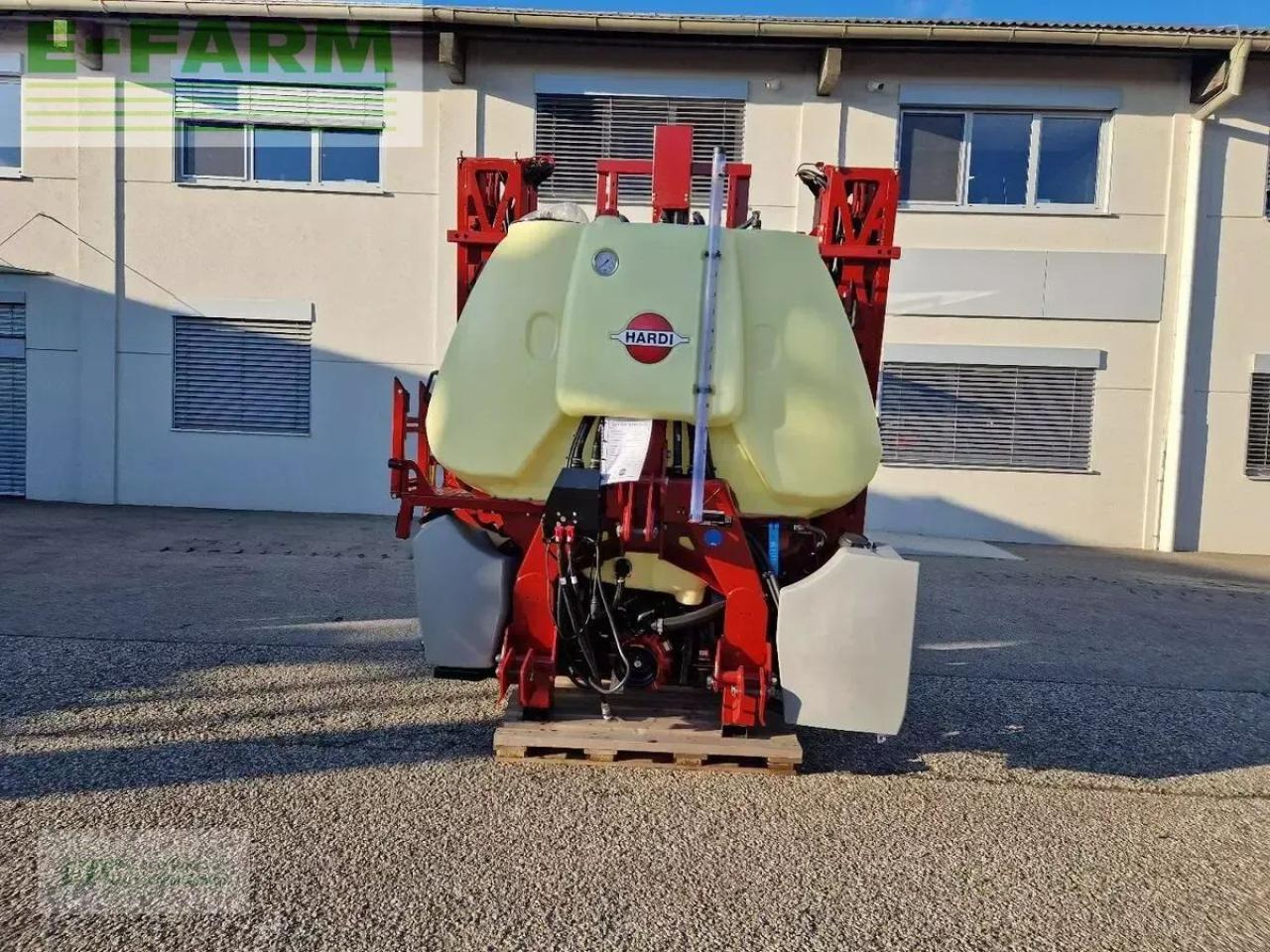 Hardi mega 12 - Anhängespritze: das Bild 5 Hardi mega 12 - Anhängespritze: das Bild 5