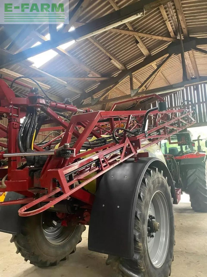 Hardi navigator 3000 - Anhängespritze: das Bild 2 Hardi navigator 3000 - Anhängespritze: das Bild 2
