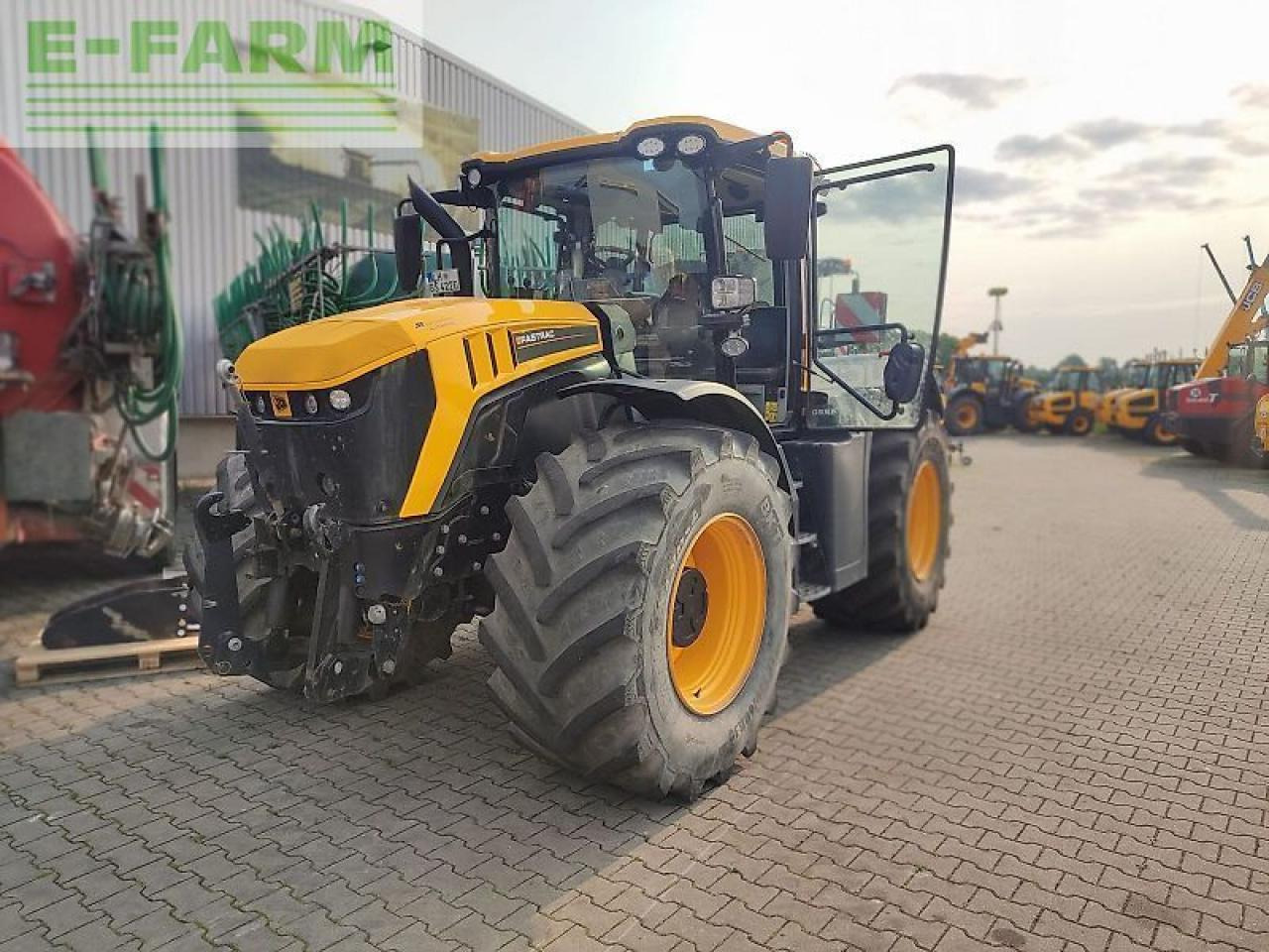 JCB 4220 fastrac - Traktor: das Bild 1 JCB 4220 fastrac - Traktor: das Bild 1