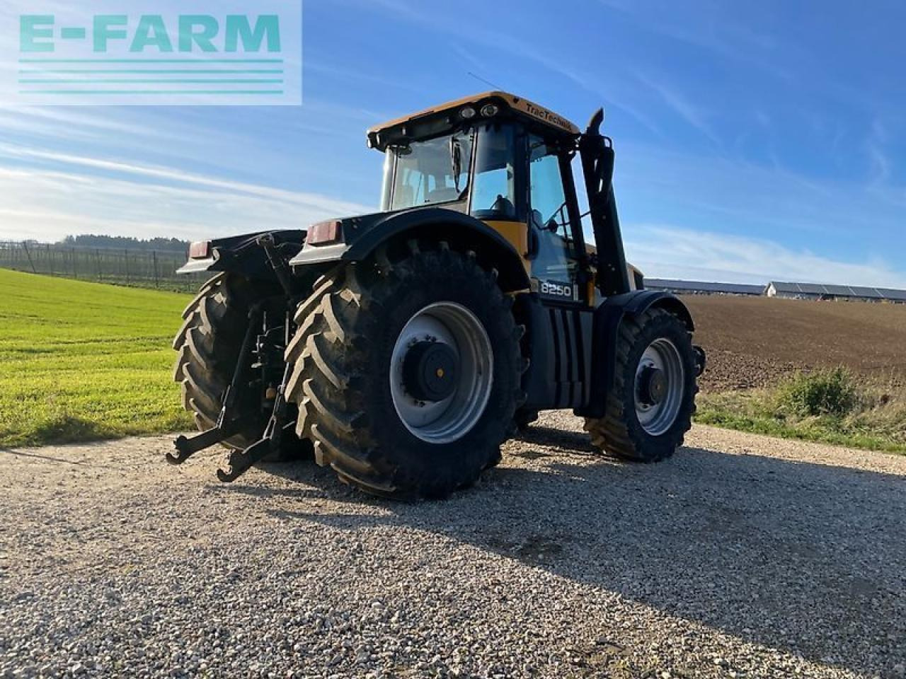 JCB fastrac 8250 - Traktor: das Bild 3 JCB fastrac 8250 - Traktor: das Bild 3