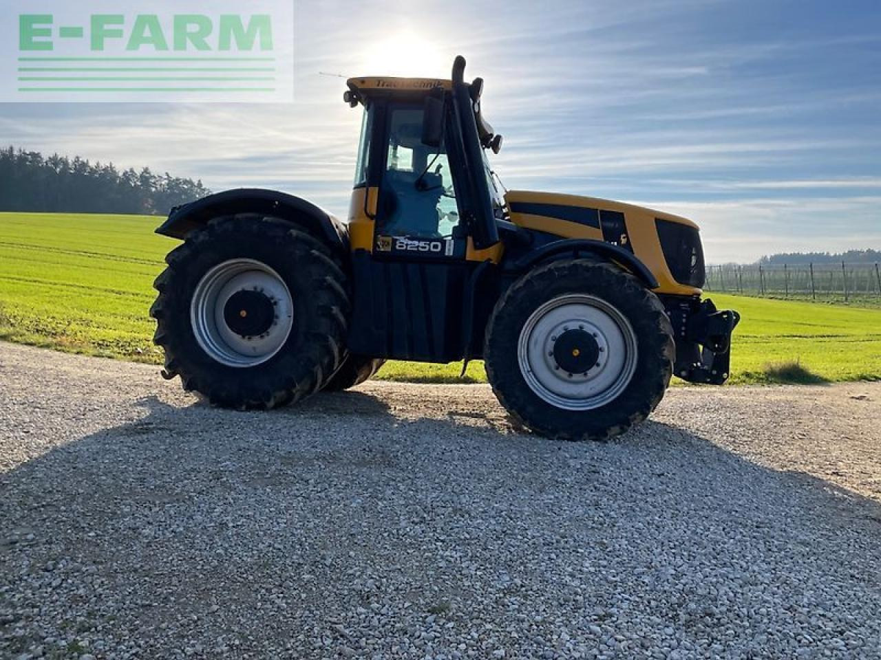 JCB fastrac 8250 - Traktor: das Bild 4 JCB fastrac 8250 - Traktor: das Bild 4