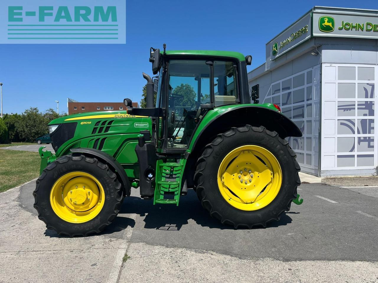 John Deere 6110M - Traktor: das Bild 2 John Deere 6110M - Traktor: das Bild 2