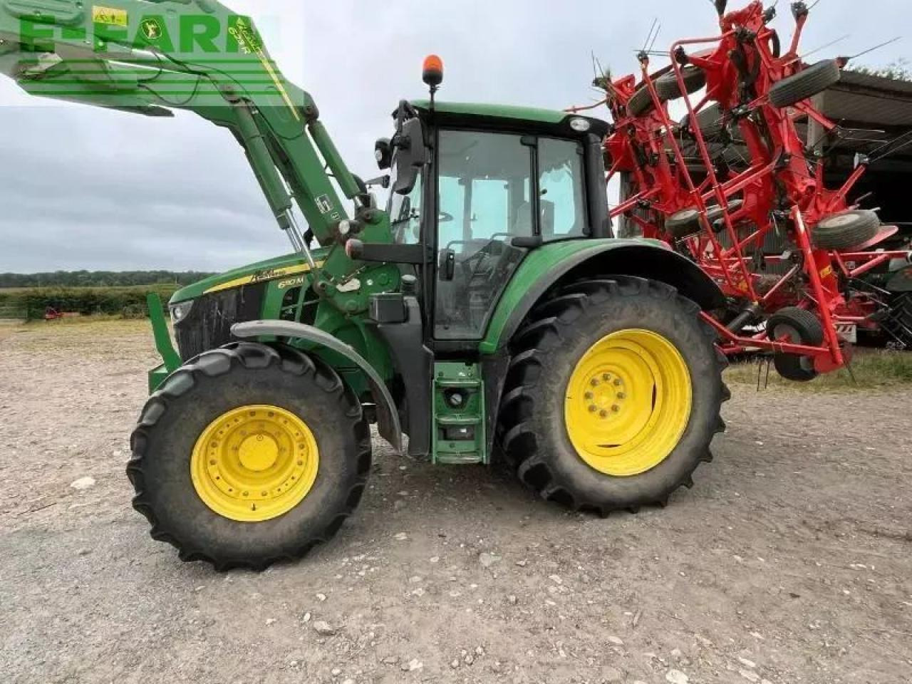 John Deere 6110m - Traktor: das Bild 2 John Deere 6110m - Traktor: das Bild 2