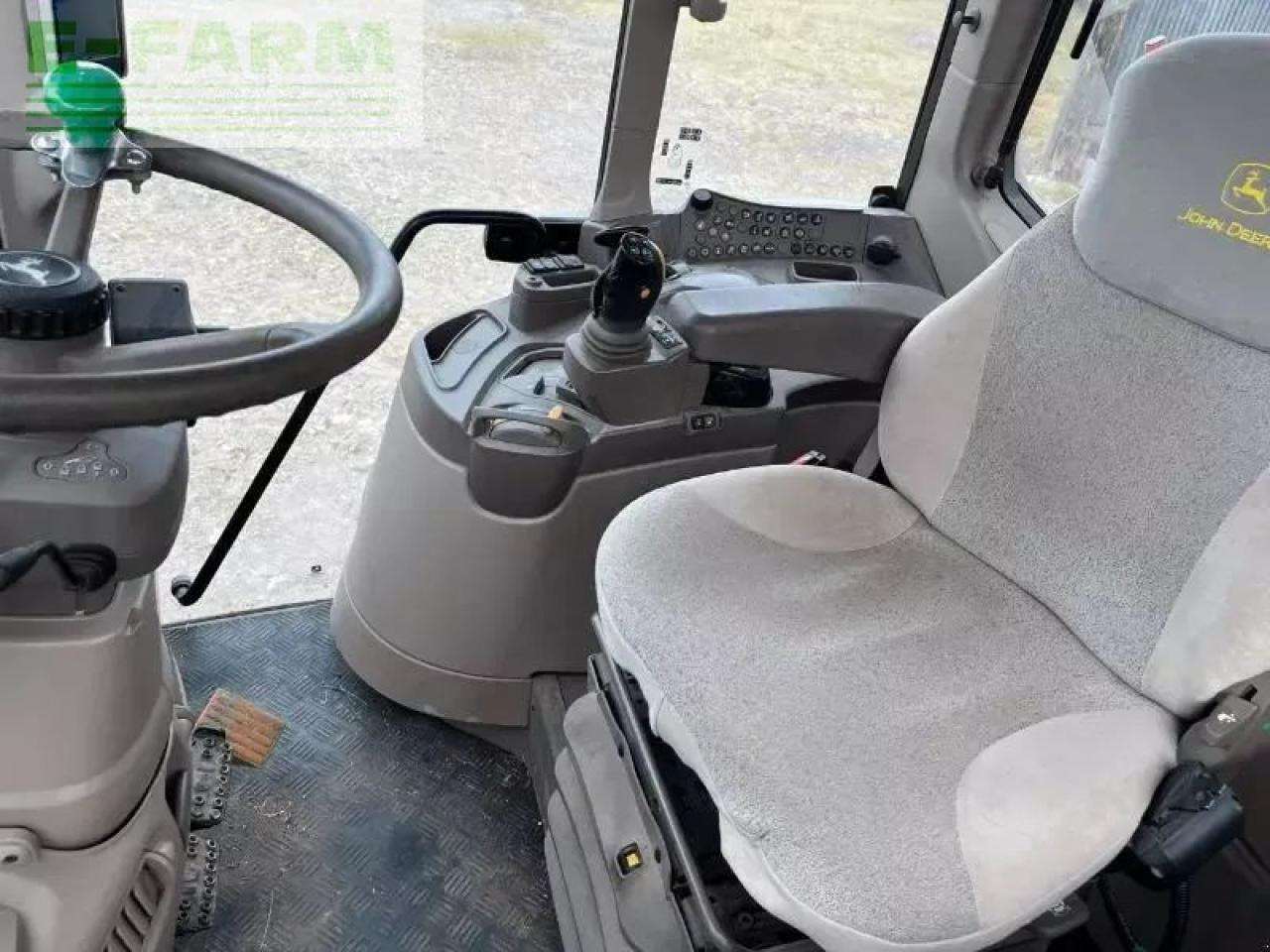 John Deere 6110m - Traktor: das Bild 5 John Deere 6110m - Traktor: das Bild 5