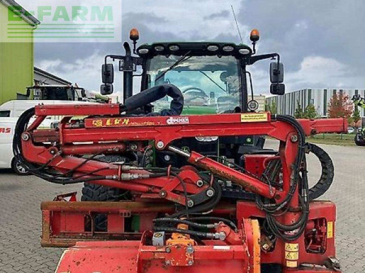 John Deere 6110r kommunal - Traktor: das Bild 3 John Deere 6110r kommunal - Traktor: das Bild 3