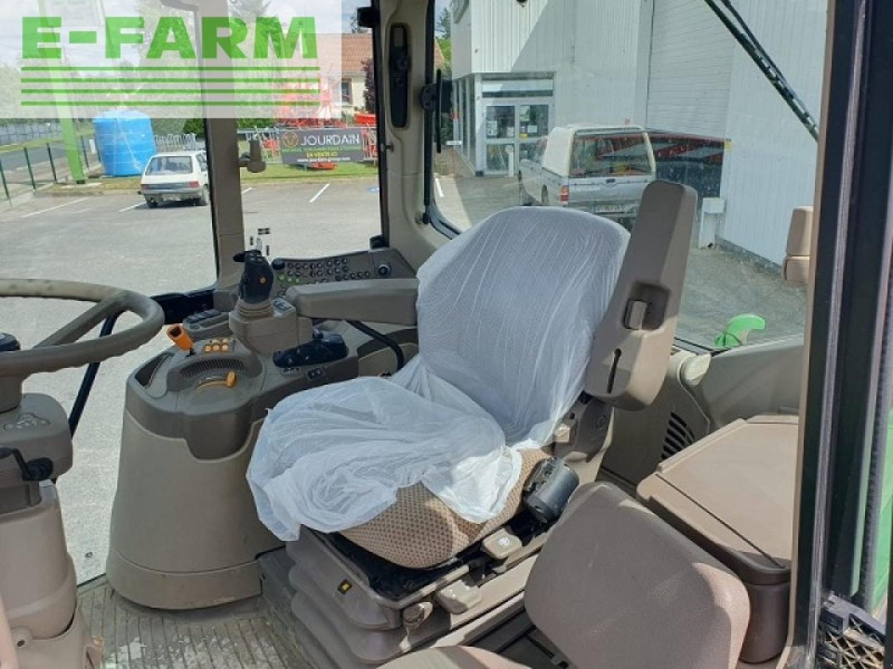 John Deere 6120m - Traktor: das Bild 5 John Deere 6120m - Traktor: das Bild 5