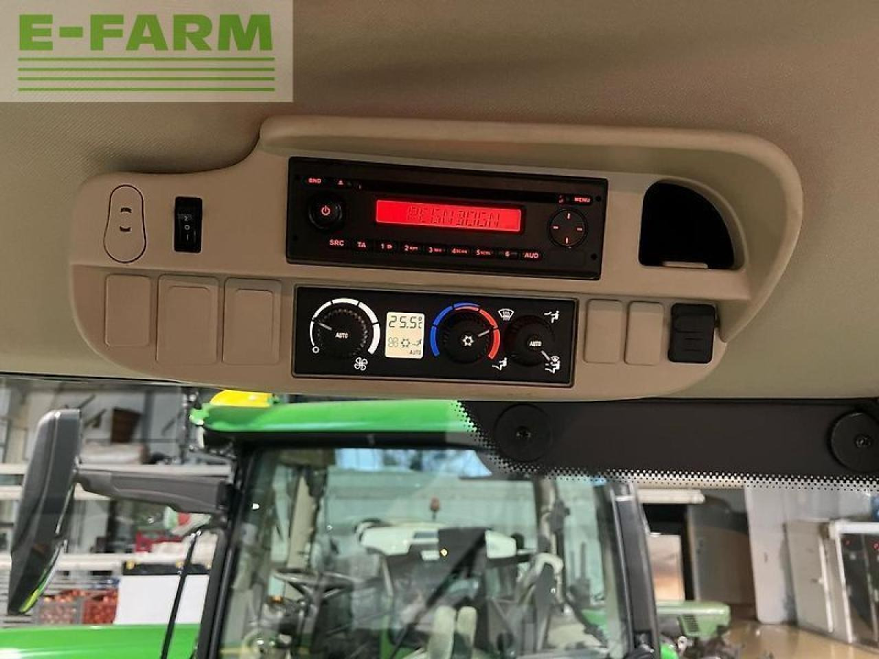 Traktor John Deere 6125r ultimate: das Bild 12