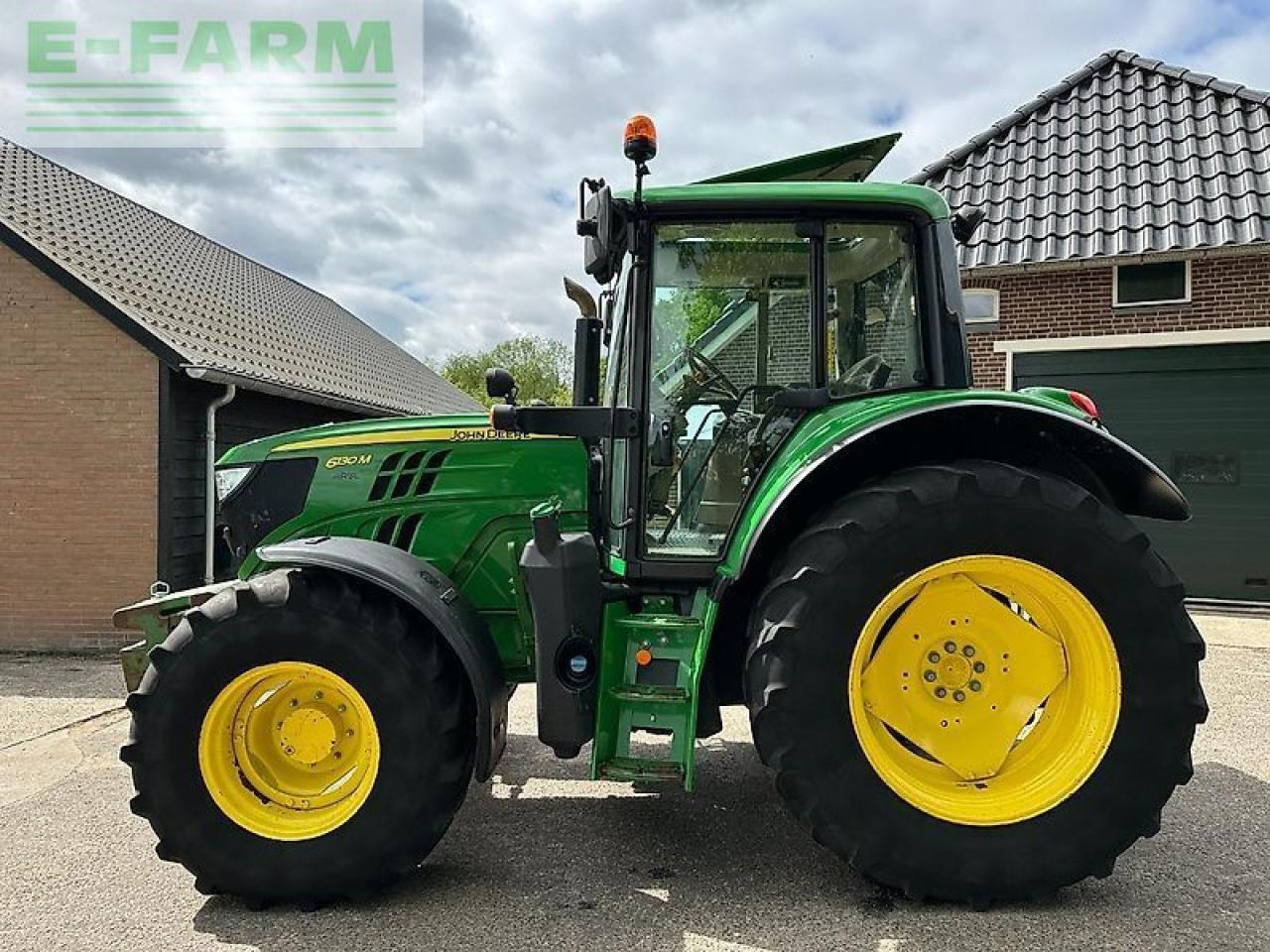 John Deere 6130m pq+ - Traktor: das Bild 2 John Deere 6130m pq+ - Traktor: das Bild 2